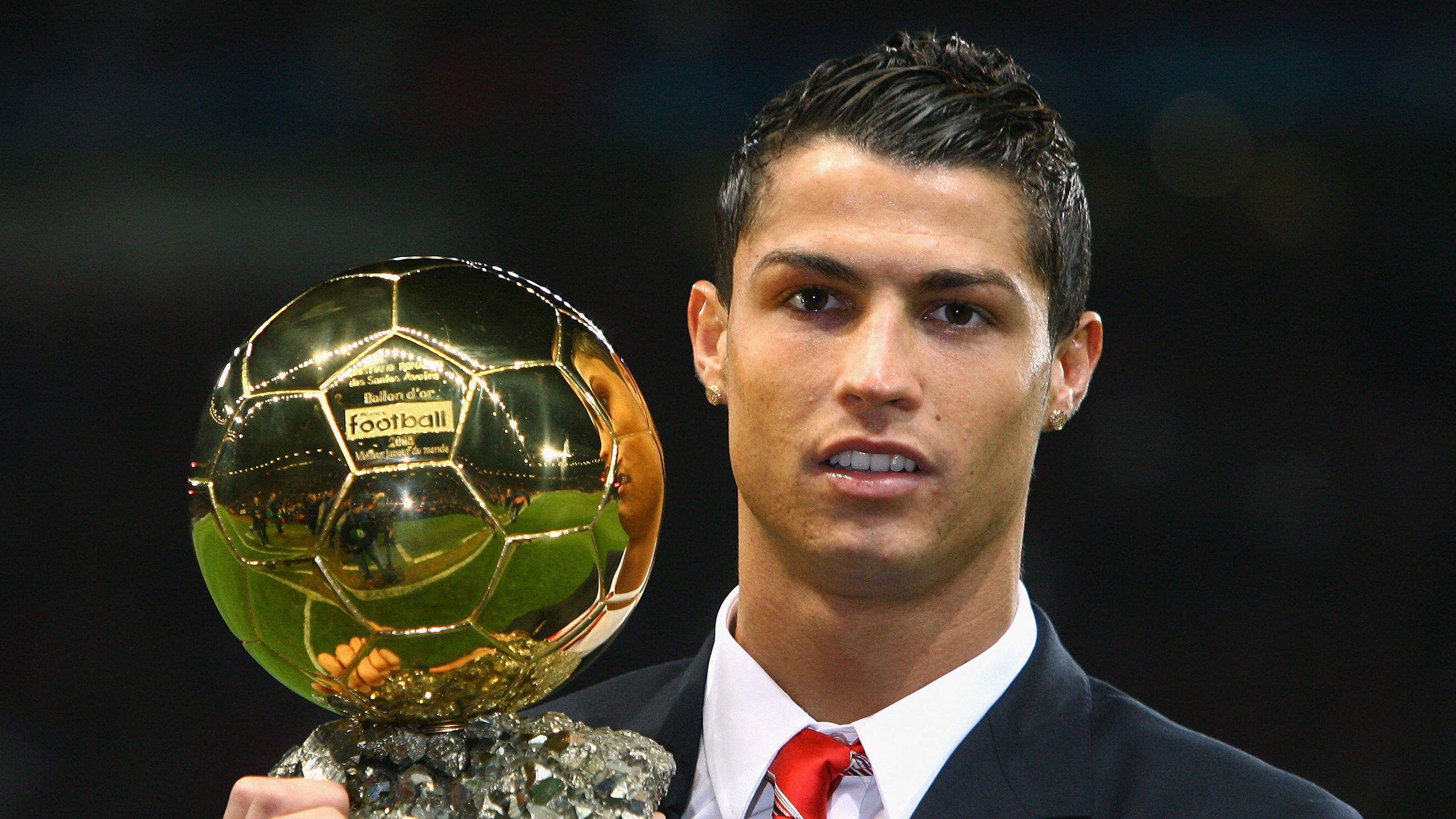 阿什拉夫惊艳四座，美国正面击溃芬兰，当个人英雄主义撞上精密机器