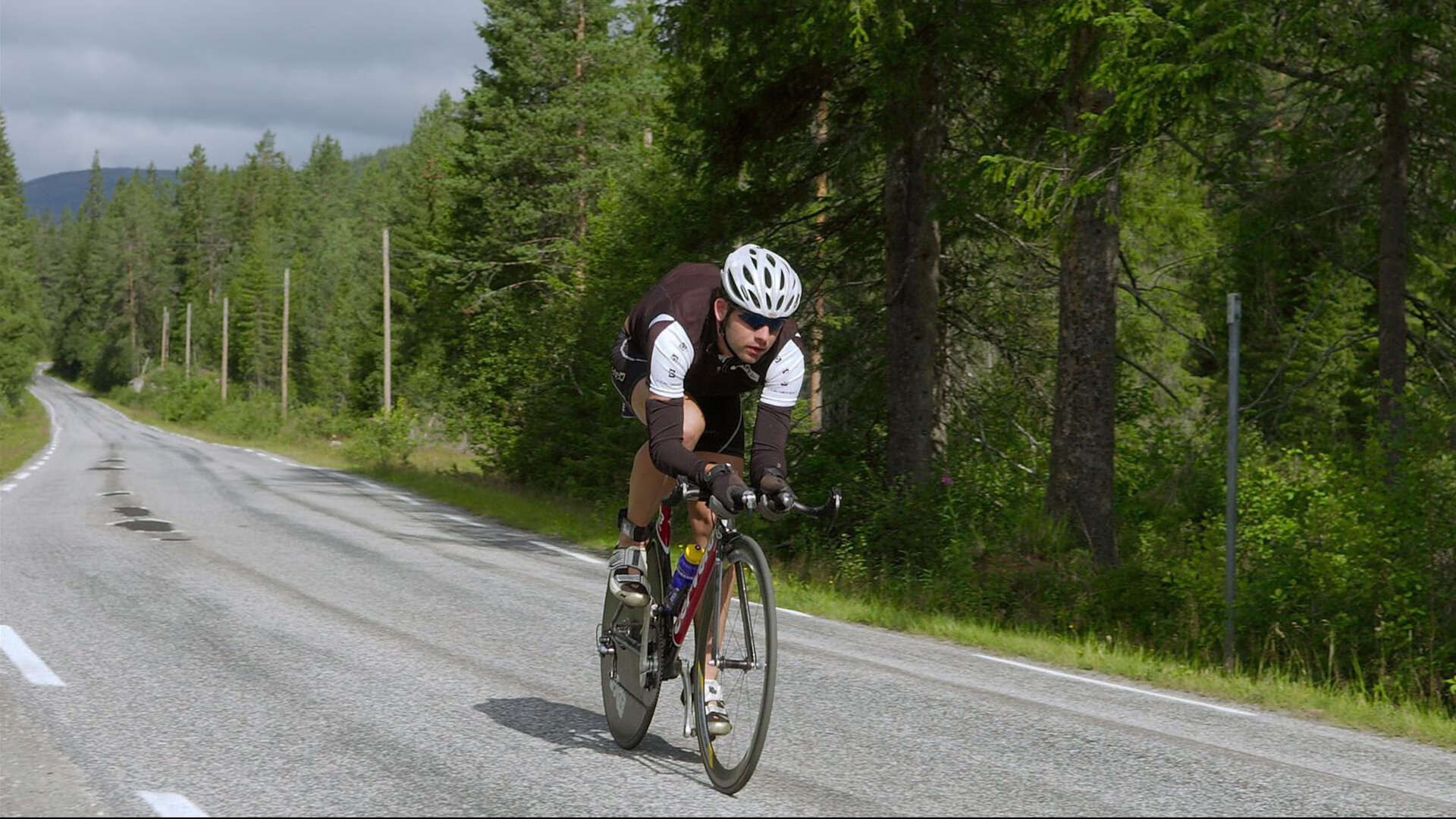 阿什拉夫一球破天荒，当摩洛哥的月光照进西班牙的斗牛场
